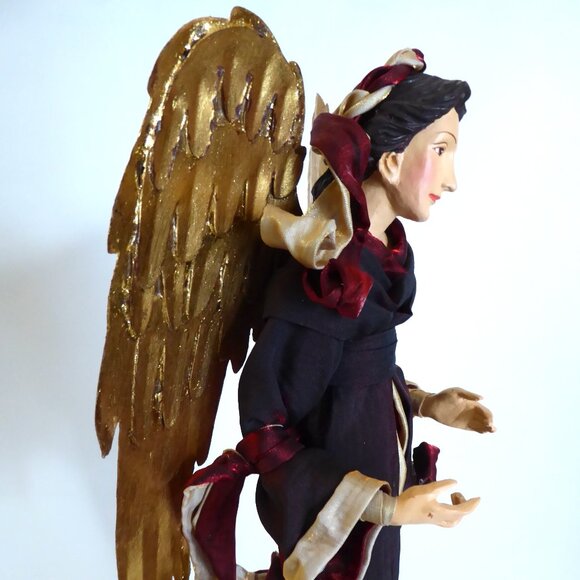 VINTAGE 19” CHRISTMAS ANGEL GOLD WINGS HOLIDAY FIGURE STATUE - Picture 15 of 16